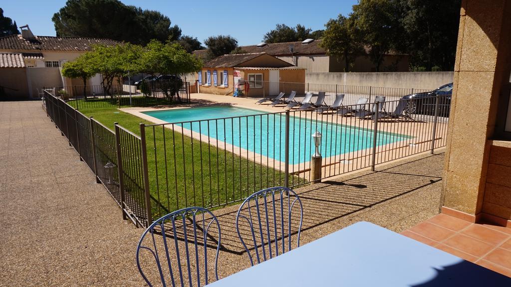 Appartements " Le Clos De La Cerisaie" แกสติญง-ดู-การ์ ภายนอก รูปภาพ