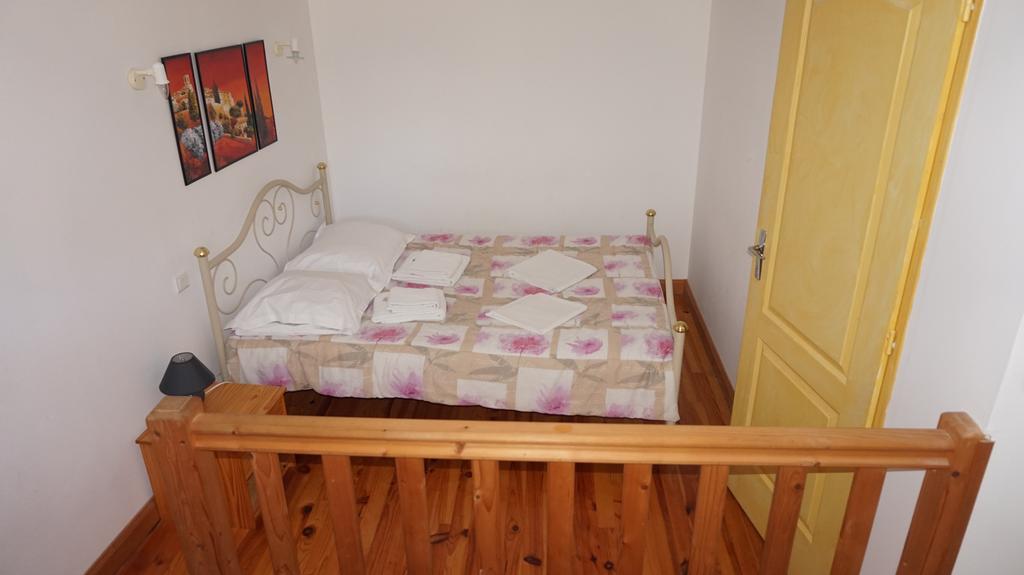 Appartements " Le Clos De La Cerisaie" แกสติญง-ดู-การ์ ภายนอก รูปภาพ