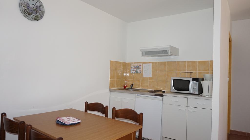 Appartements " Le Clos De La Cerisaie" แกสติญง-ดู-การ์ ภายนอก รูปภาพ