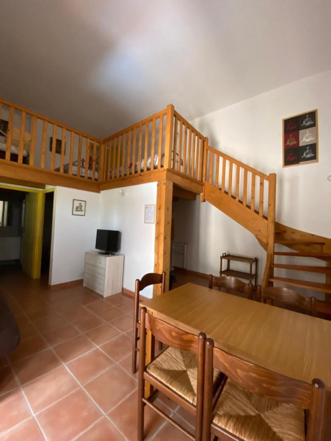 Appartements " Le Clos De La Cerisaie" แกสติญง-ดู-การ์ ภายนอก รูปภาพ