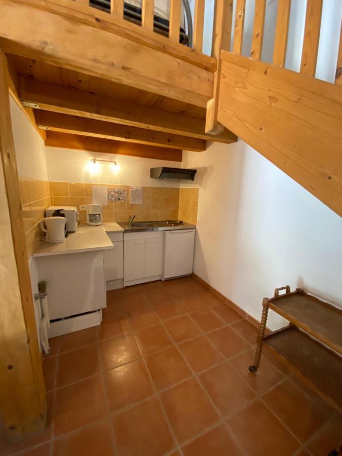 Appartements " Le Clos De La Cerisaie" แกสติญง-ดู-การ์ ภายนอก รูปภาพ