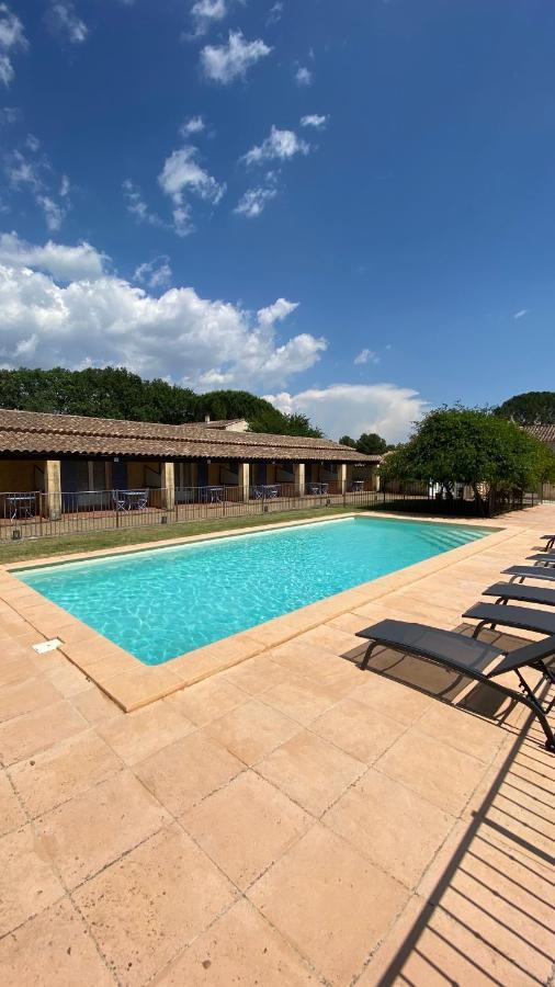 Appartements " Le Clos De La Cerisaie" แกสติญง-ดู-การ์ ภายนอก รูปภาพ