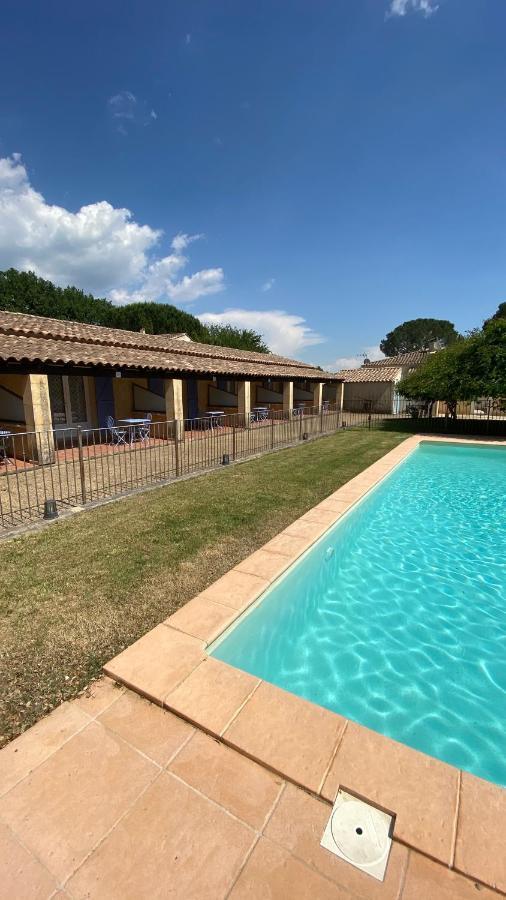 Appartements " Le Clos De La Cerisaie" แกสติญง-ดู-การ์ ภายนอก รูปภาพ