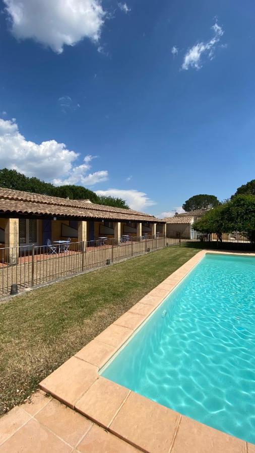 Appartements " Le Clos De La Cerisaie" แกสติญง-ดู-การ์ ภายนอก รูปภาพ